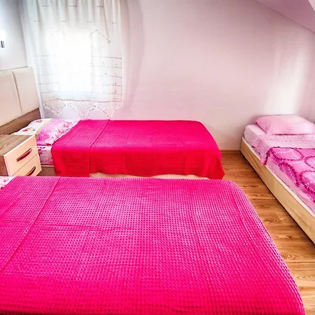 Apart-hotel Burak Apart *