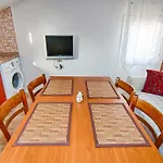 布拉克公寓式酒店