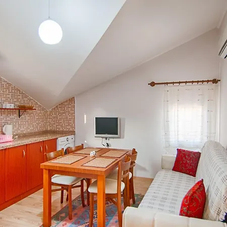 Apartmanhotel Burak Apart *