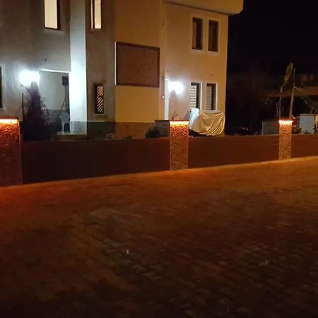 Apart Otel Burak Apart *