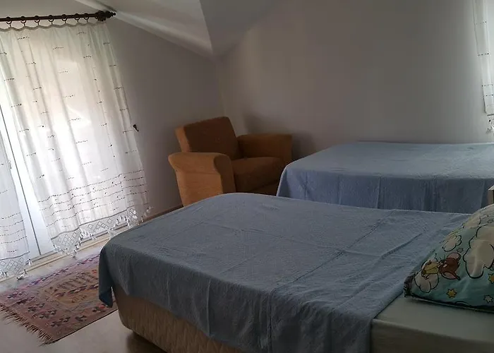 アパートホテル Burak Apart