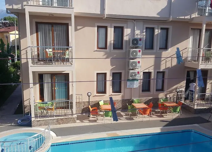 Burak Apart フェティエ